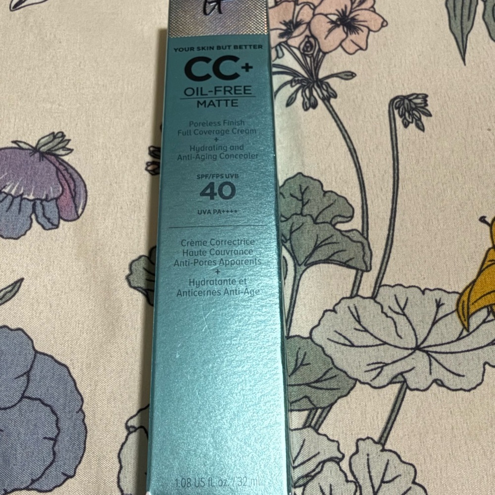 IT Cosmetics CC+ Oil-Free Matte Foundation SPF 40 | Neutral Tan | New - Picture 3 of 4